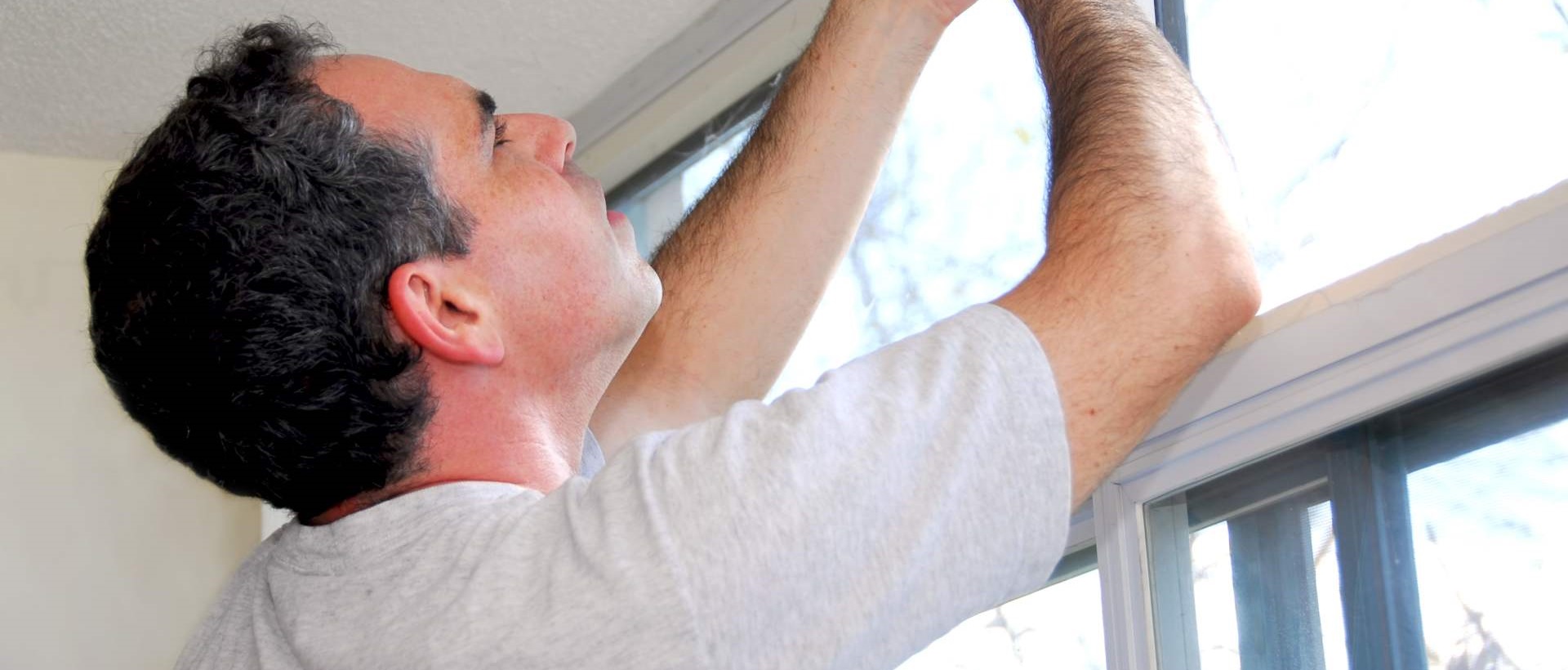 curtain fitters DA12